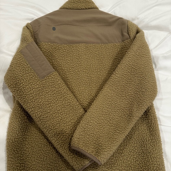 Figs High Pile Tan Jacket - Picture 3 of 3